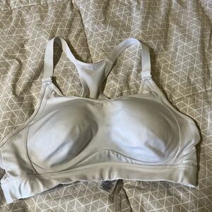Women's White Gymshark Sports Bra